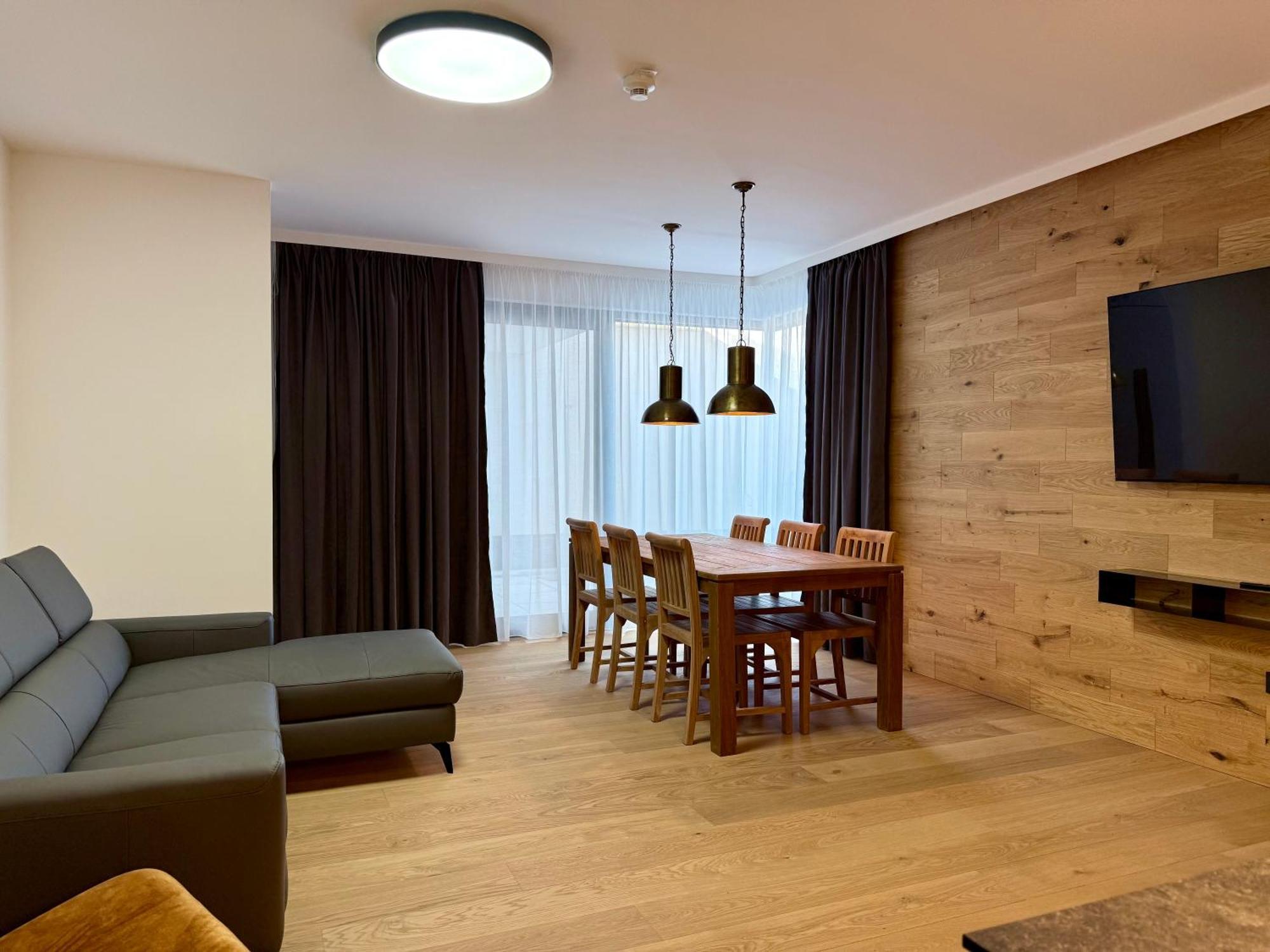 Elsa Spa Apartments Tux Habitación foto