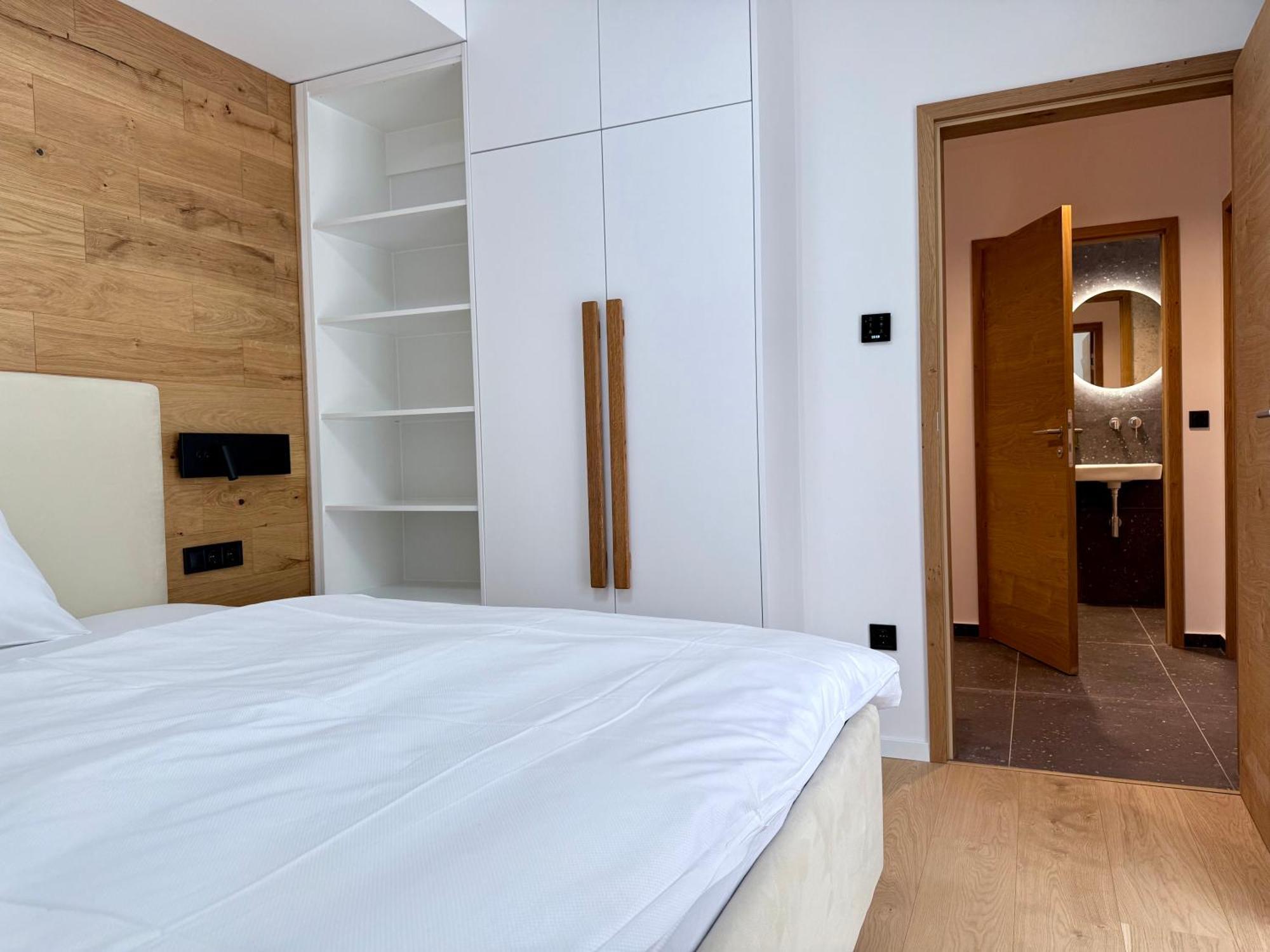 Elsa Spa Apartments Tux Habitación foto